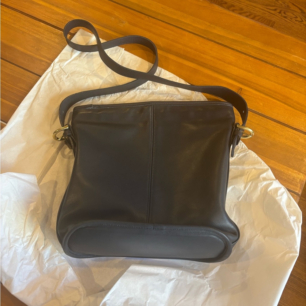 Deep Midnight Blue Vintage Leather Coach Soho Bleeker Bag - Picture 6 of 9